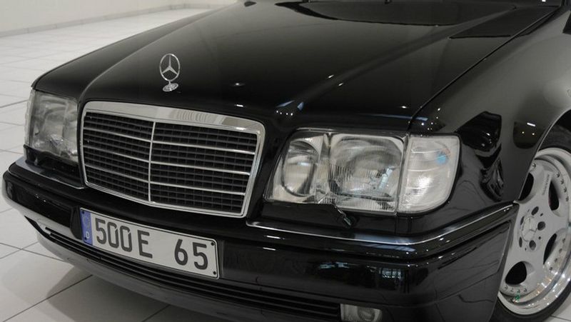 Brabus selling 65 sports sedan based on the W124 MercedesBenz E500 with 