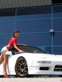 Honda NSX and Hot Babes