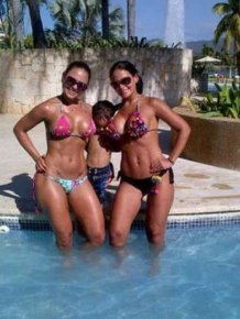 Funny Photos of Bikini Girls