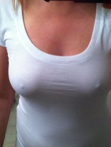 Babes without bras