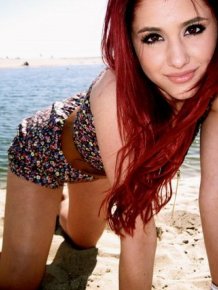 Ariana Grande Pics