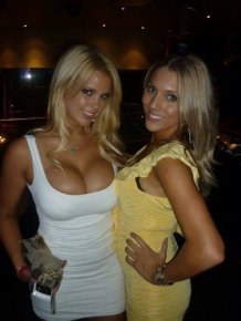 Girls with big cleavages