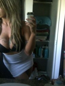 Hot chicks with tattoos