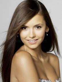 Nina Dobrev