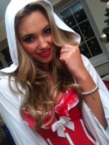 Sophia Knight - private photos