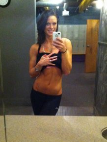 Hot fitness babe Tabi Klausen