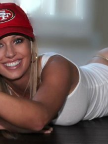 Elle Johnson