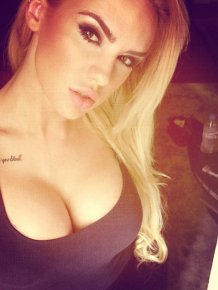 Girl of the day - Sydney Barlette