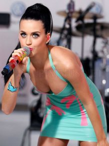 Katy Perry's Colossal Cleavage
