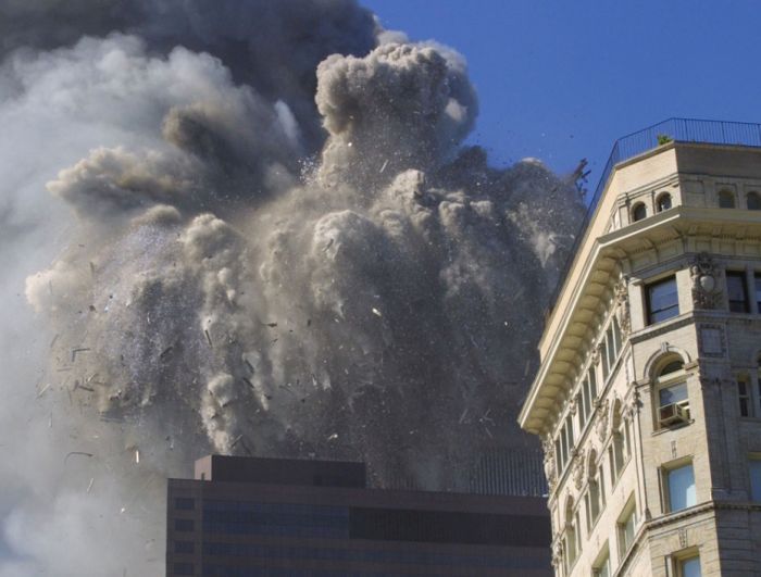 Výsledok vyhľadávania obrázkov pre dopyt foto pádu dvojičiek WTC