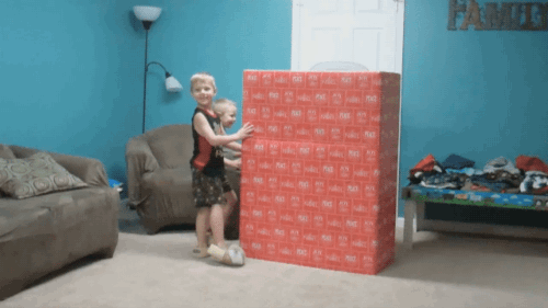 16 Awesome Gifs Of People And Things Scaring Kids | Others