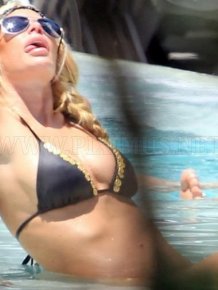 Jenna Jameson in a bikini