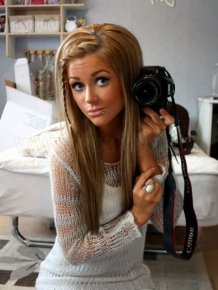 Girls with Beautiful Hair 