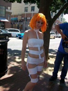 Sexy Leeloo From The Fifth Element Cosplay 