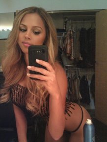Ariana Leigh