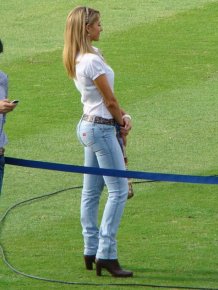  Pics Celebrities on Ines Sainz   The Hottest Mexican Sports Reporter