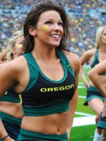 Oregon Cheerleaders 