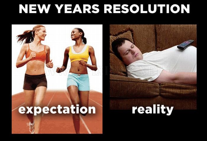 holiday-expectations-vs-reality-12.jpg