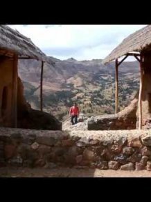 Guy travels the world and shoots one second of footage in each location