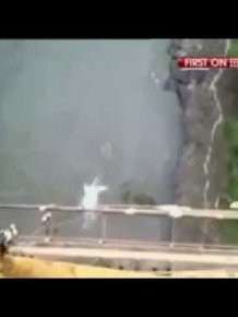 Australian girl survives terrifying fall after bungee snaps