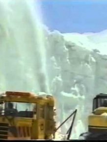 Snow Cleaning in Japan Snow Canyon