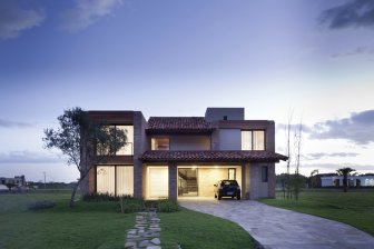 Casa CKN - beach house of the Giugliani Montero Arquitectos