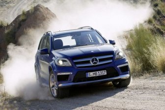 First photos of the new Mercedes-Benz GL-Class 2013