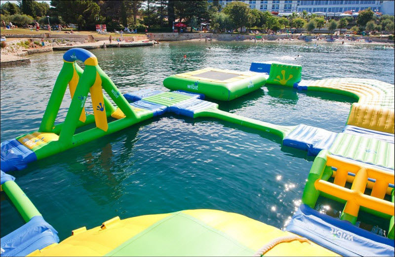 Awesome Inflatable Water Parks 