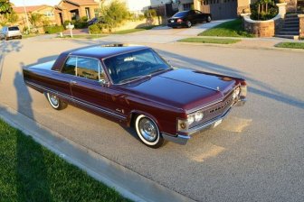 Imperial Crown Coupe 1967