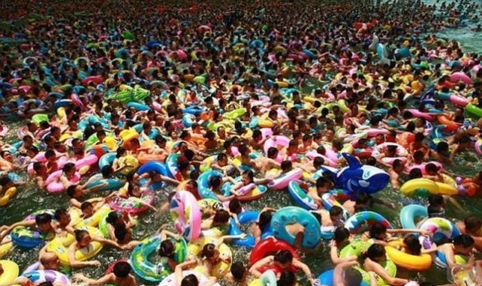 Overcrowded Water Park in China