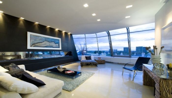 Glass Rooftop Penthouse in London