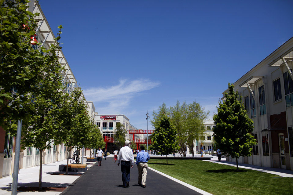 Facebook Employees Now Have Their Own Campus 