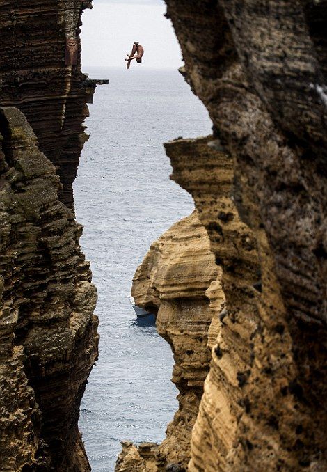 Breathtaking Cliff Diving