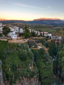 The Beauty of Mountain City of Ronda 