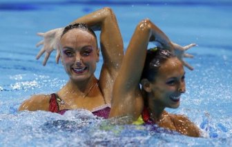 Hilarious Faces of Synchronized Swimming