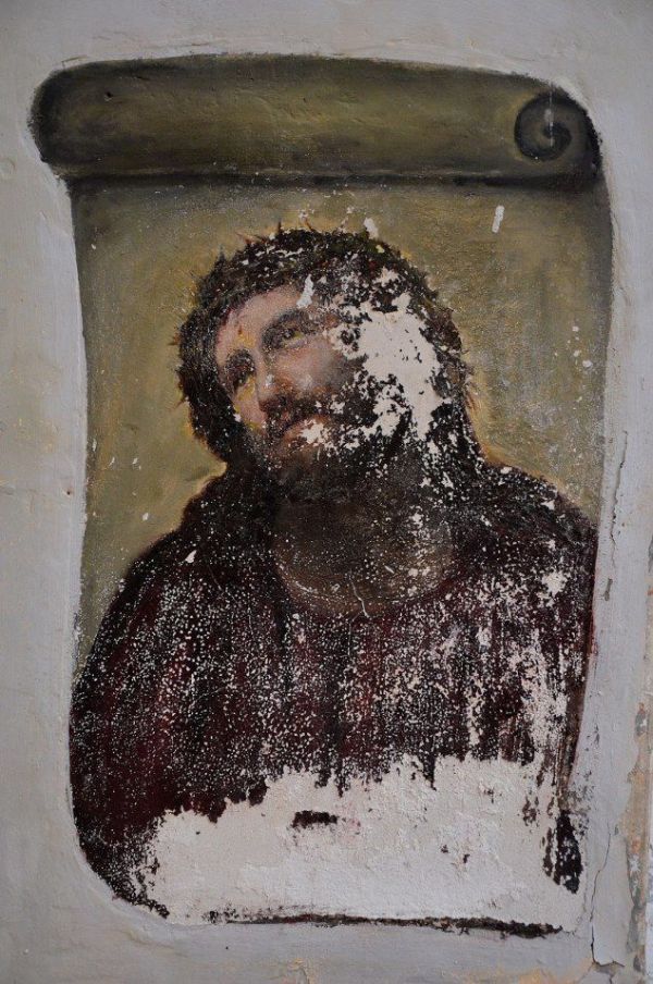 Restoration of Jesus Fresco Fail