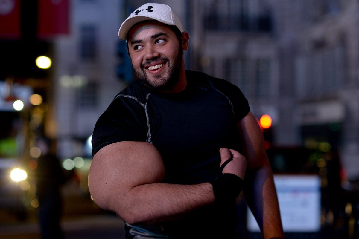 Egyptian Bodybuilder Has the Biggest Biceps in the World