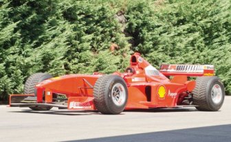 '99 Michael Schumacher's Ferrari on auction