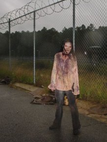 The Making of "The Walking Dead" Zombie