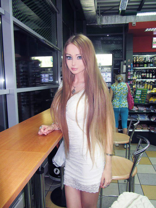 Real life human doll - Valeria Lukyanova