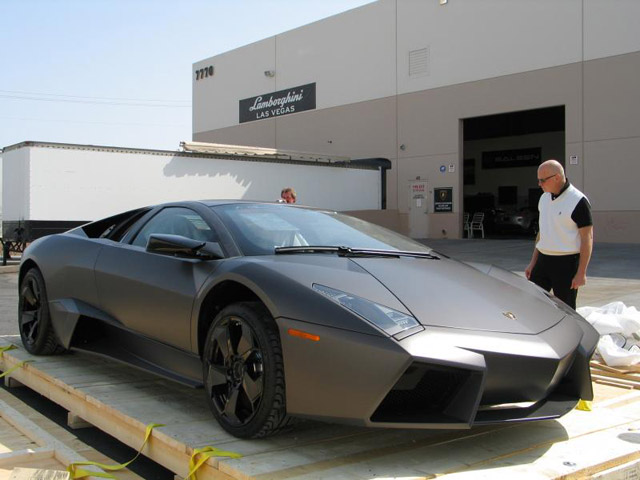 The unboxing of a Lamborghini Reventon