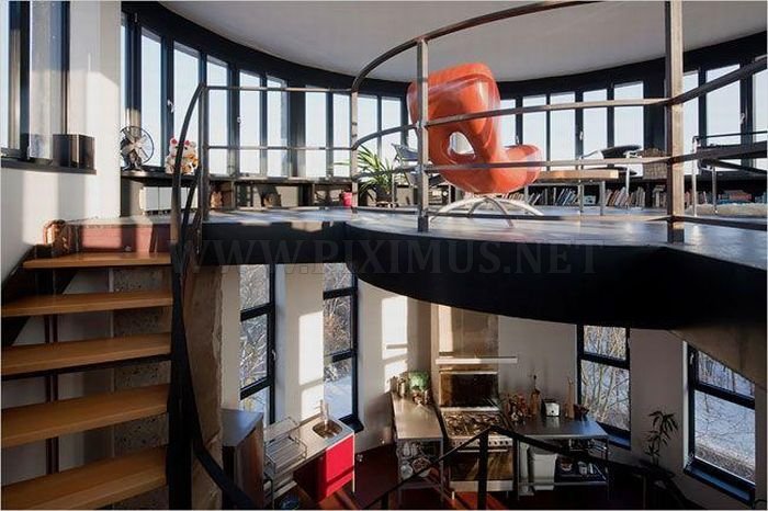 Incredible House Inside a Water Tower 