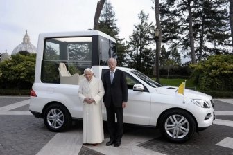 New Popemobile Mercedes-Benz ML