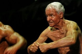 84-Year-Old Weightlifter Ray Moon