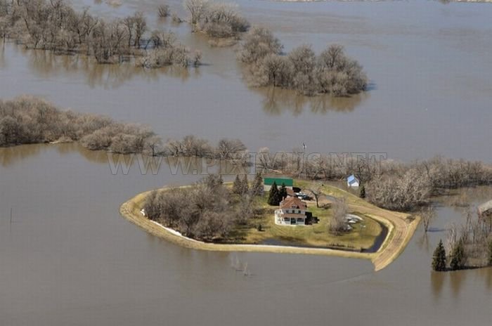 Incredible Red River Flood 