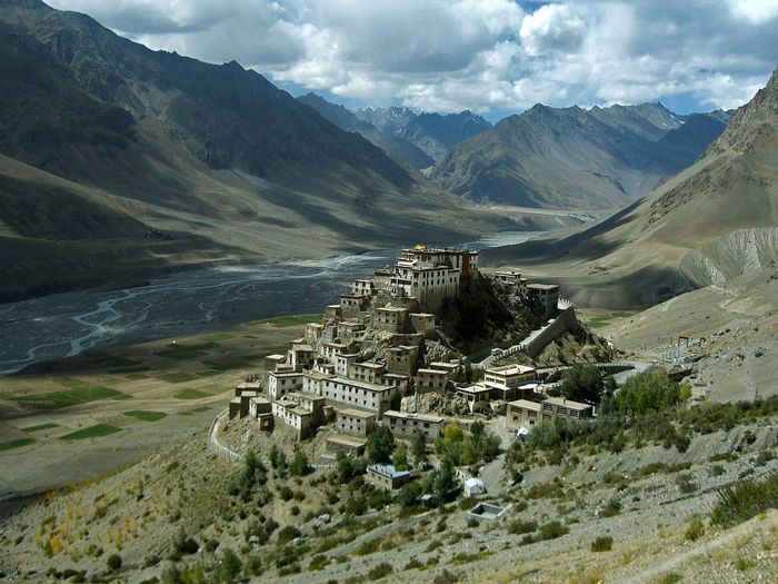 tibetan-monasteryfortress-key-gompa-1.jpg