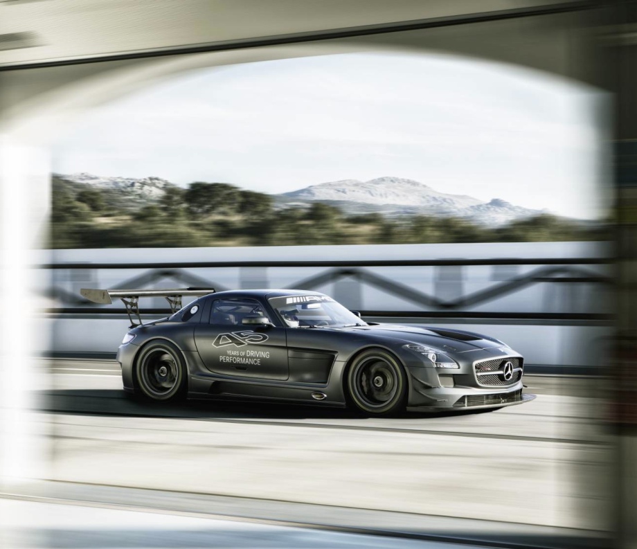 Mercedes-Benz SLS AMG GT3, part 2