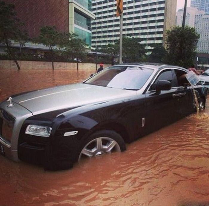 Flooded Rolls-Royce Ghost