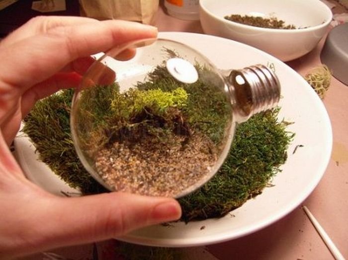 Awesome Art Inside Light Bulbs 