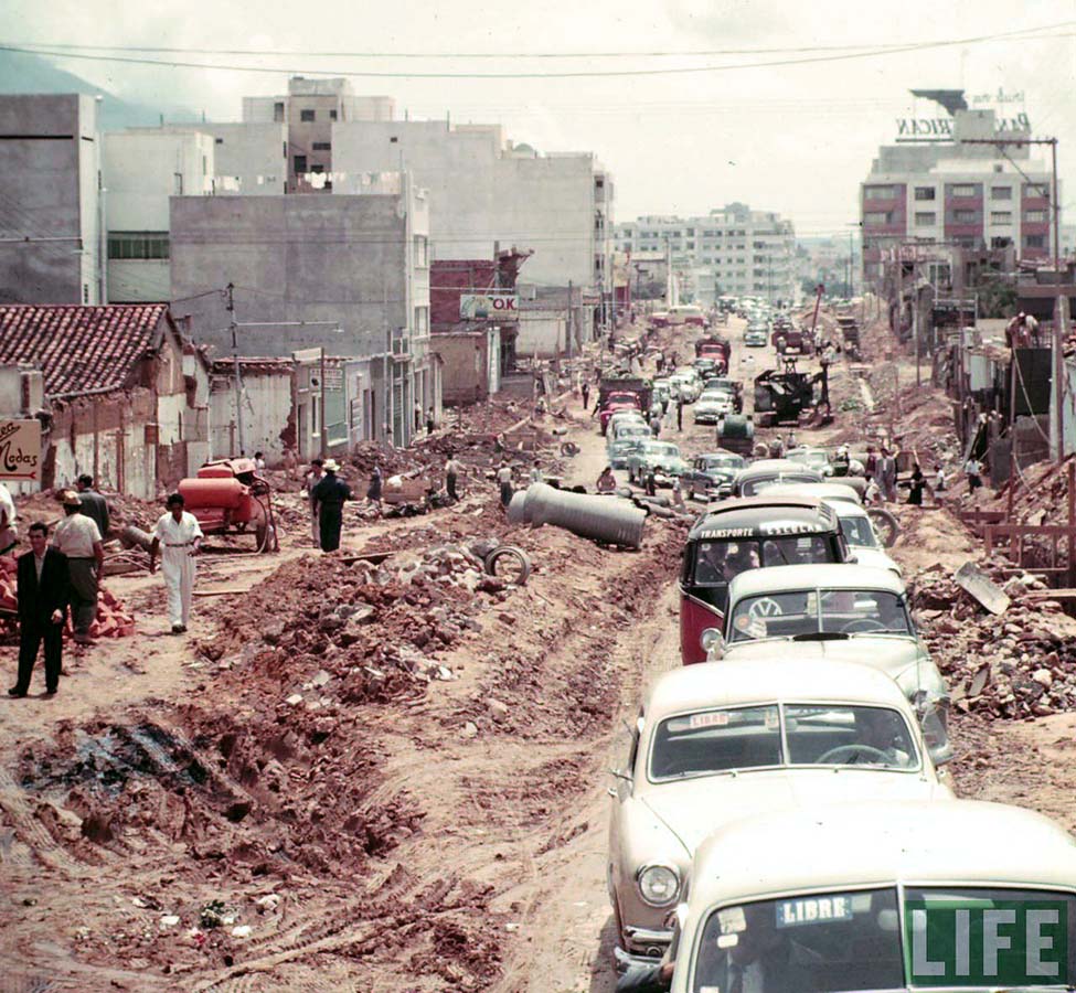 MARACAIBO, VENEZUELA - NOVEMBER 18, 1953. On November 18, 1953 Luis News  Photo - Getty Images